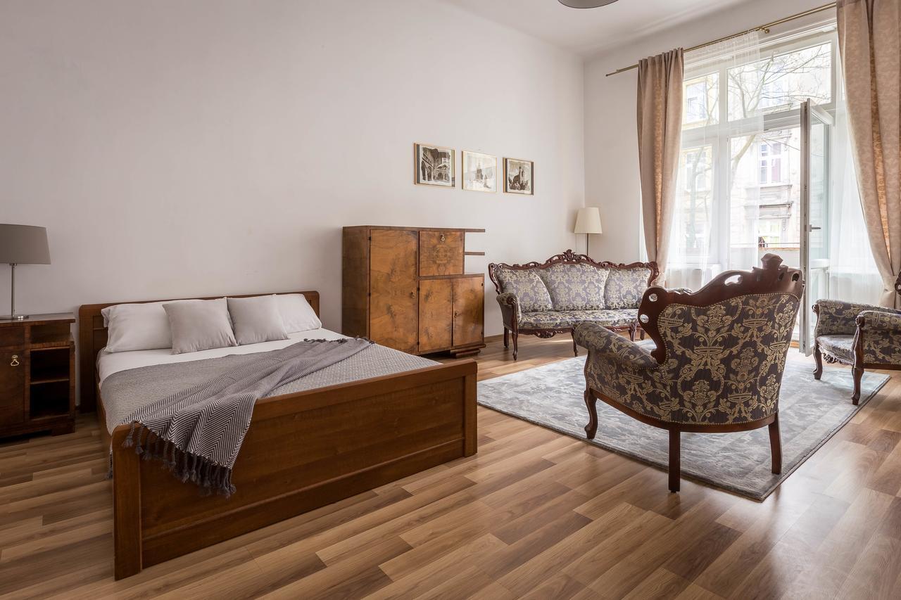 Fragola Budget Apartments & Rooms Krakow Exterior photo